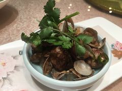 -鸿一饭店(隐秀路店)