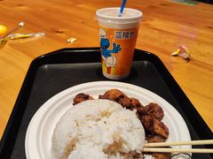 -蓝精灵乐园·世茂精灵之城主题乐园