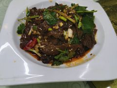 麻辣牛肉-重庆乌江活鱼川湘新概念(前海店)