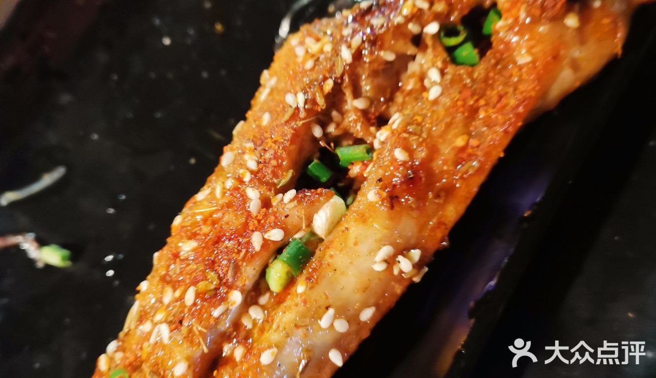 味道：广西人表示师傅的烤功可以喔 我觉得烧烤就该点虾