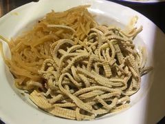 -马路牙子地桌烤肉(工体店)