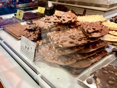 -VENCHI 闻绮(北京国贸商城店)