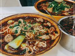 -胥佳烧鸡公牛肉面馆