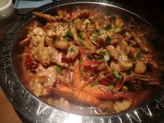 牛蛙煲-胖哥俩肉蟹煲(湖滨银泰in77店)