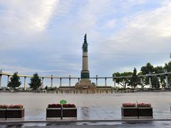 -人民防洪胜利纪念塔