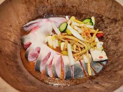 鮰鱼-云中鱼蒸汽石锅鱼(川沙百联店)