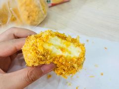 蟹黄风味小贝-鲍师傅糕点(江苏路店)