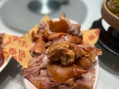 -六泰居·尔滨地标·东北菜(泰山路店)