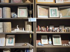 -邊城書店