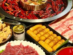 -渝嘴小老弟老火锅(华新村店)