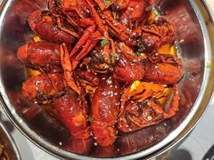 -巴厘龙虾·榜首油焖大虾(音乐学院·沿江酒馆店)