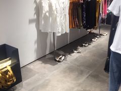 -URBAN REVIVO(荟聚中心店)