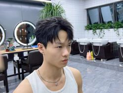 -藤野造型烫发染发
