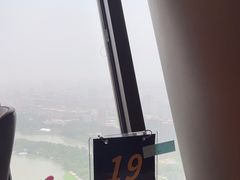 -中央电视塔旋转餐厅
