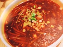 -诚铭记·虾仁汤包·成都小吃(融创店)