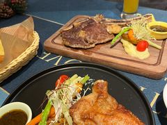 -又见马甲M8融合西餐厅(体育中心店)