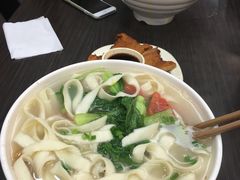 -小梅园饭堂(东方路店)