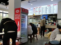 -裕新楼粉面馆·石磨手工粉(四方坪店)