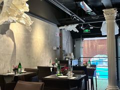 -LESCEDARS Brasserie Bistro香柏树