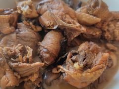 柴鸡炖松蘑-北京龙庆四季香农家饭庄·灶台鱼·碳烤虹鳟鱼(龙庆峡店)