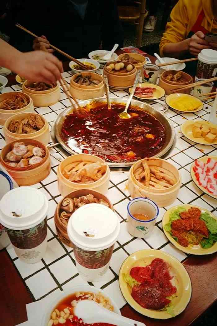 斌弟卤味火锅(解放西超级旗舰店)