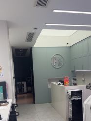 -PE SALON