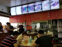 -香辉食馆(新兴路店)