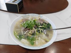 -三江源美食城