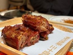 -小董哥烤串·爆汁大油边(故宫店)