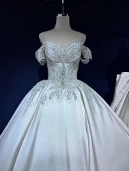 -MISS MIA 婚纱品牌馆