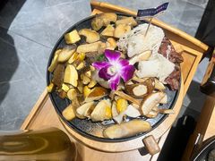 -一朵菌·野生菌探索家火锅(南亚店)