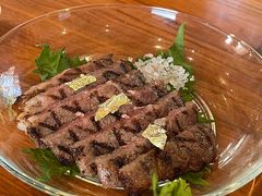 -Chom Cafe and Restaurant