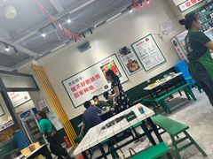 -晓彭肥肠鸡·泡椒鸡火锅(水木天地店)