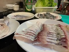 脆肉鲩鱼腩-正能量脆肉鲩火锅