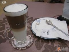 拿铁-花漾咖啡(首都国际机场六号店)