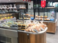 面包甜点陈列柜-大苹果面包生日蛋糕(明珠店)