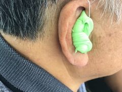 定制助听器先取个耳样-宁耳听力助听器奥迪康·峰力·西门子(宝山店)