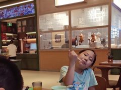 -潮界(LU·ONE凯德晶萃广场店)