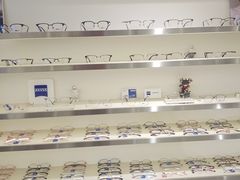 -视野联行眼镜·蔡司·尼康·豪雅·依视路(青浦宝龙店)