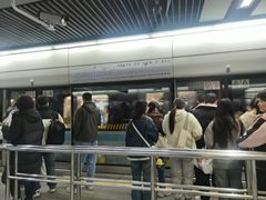 -漕河泾开发区(地铁站)