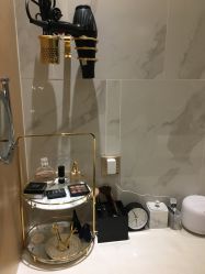 -香港倾城国际·美容美体中心