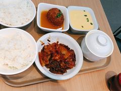 -老乡鸡(西岸凤巢店)