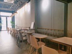 -ADO KAFE(大学城店)