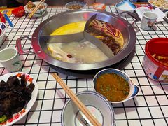 -山悦里 山野·鲜火锅(罗斯福广场店)
