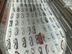 -精视达眼镜•专业儿童配镜中心(学府大道店)