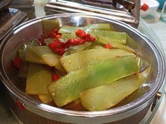 -昱龙大盆牛蛙馆(三兴街总店)