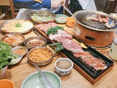 -韩景台烤肉(八大处店)