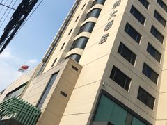 -上海虹桥君丽假日酒店(娄山关路地铁站店)