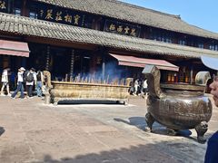 -峨眉山报国寺