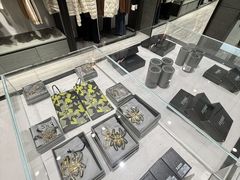 -百年港湾奥特莱斯(香炉礁店)